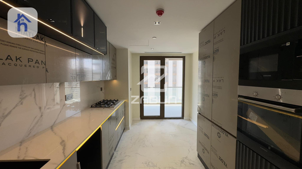 Elegant Apartment on the 9th Floor