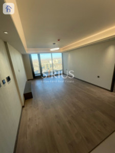 Luxury Apartment with Stunning Views Image 4