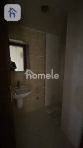 Modern Apartment image 11