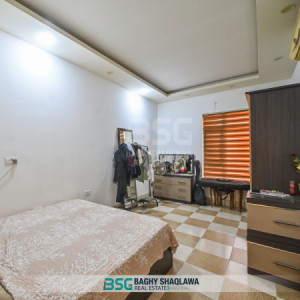 Cozy Three-Bedroom House image 9