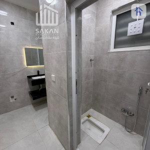 One Floor House image 16