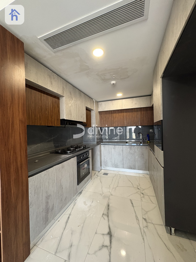 Luxurious 2 Bedroom Apartment in sky Towers