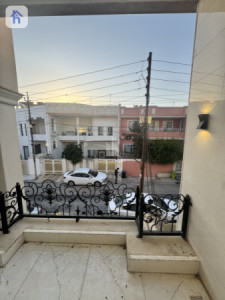 خانوویەکی مۆدێرن بە چەند ژوورێکەوە وێنە 22