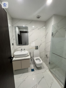 Modern Apartment with 2 Bedrooms image 9
