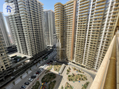 Modern 3 Bedroom Apartment for Rent Image 3