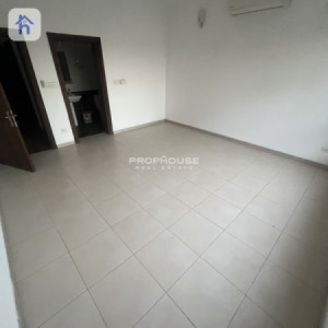 Spacious Villa in Empire Royal with 5 Bedrooms image 14