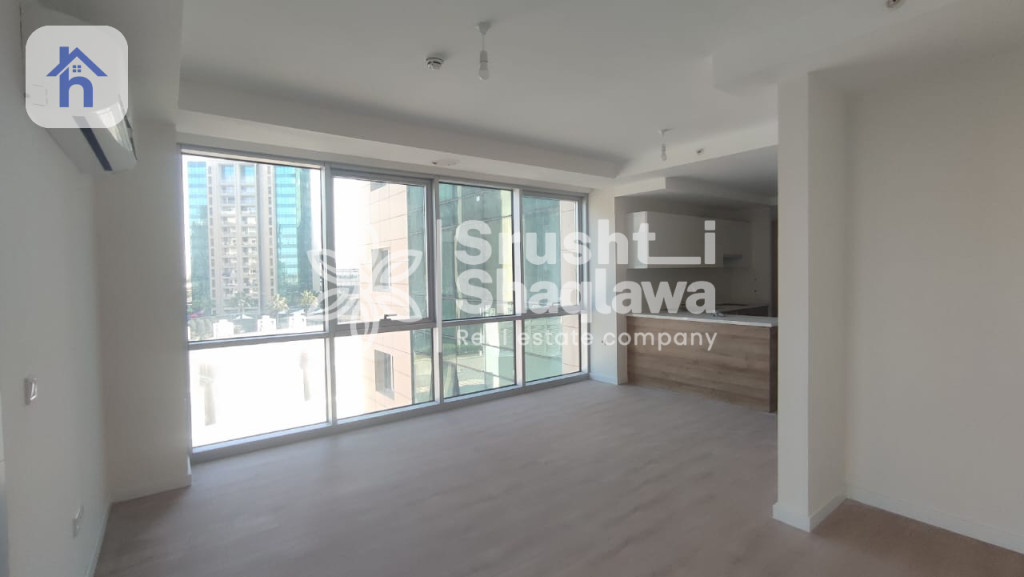 Modern studio apartment in prime location