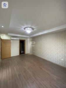 Elegant two-bedroom apartment on 10th floor Image 5