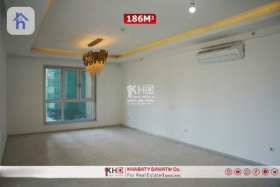 Modern 2 BR Apartment in Empire Wings Image 3