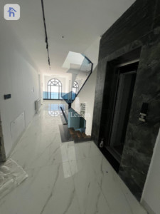 Luxurious House with Swimming Pool for Sale image 10