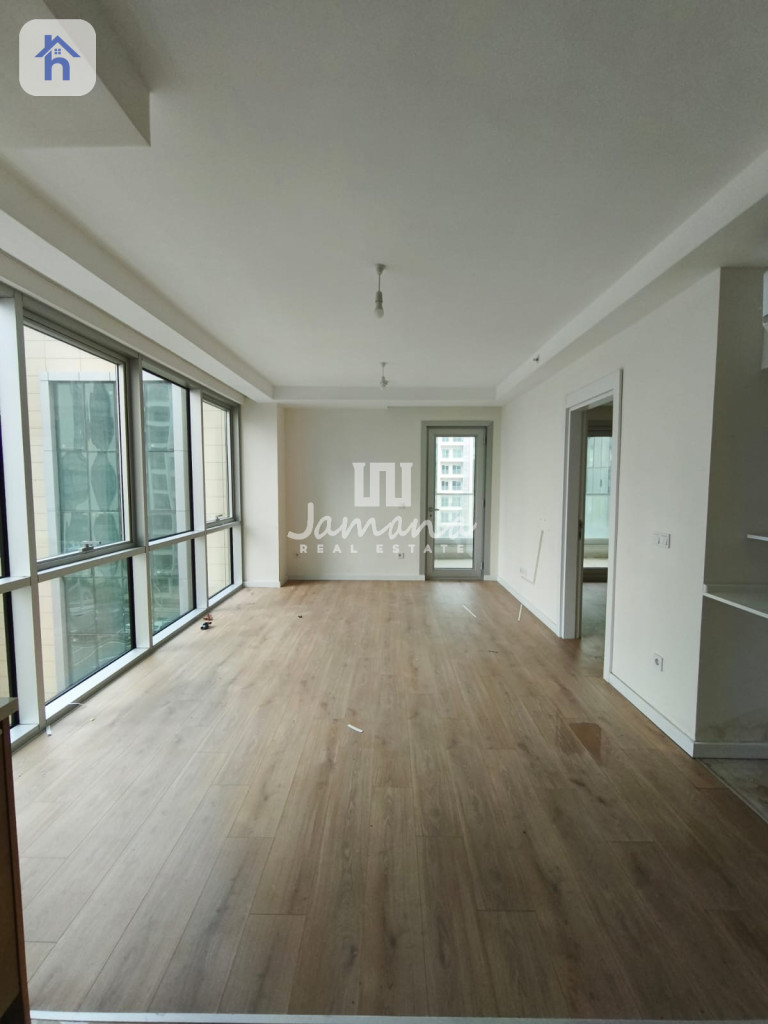 Cozy Apartment in Empire Wings