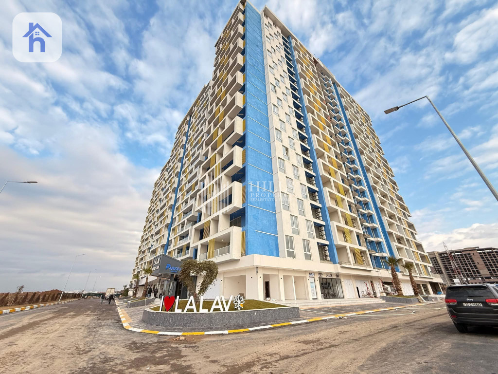 Modern studio apartment near airport