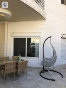 Modern House Image 12