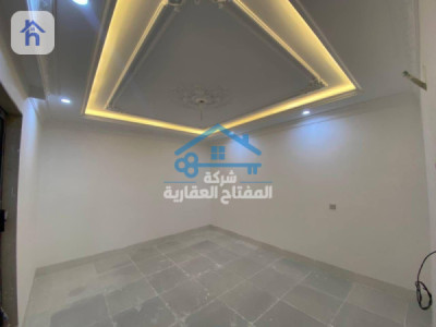 4-Bedroom House in Qarabw Image 4