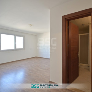 Spacious Apartment in Empire Royal Image 6