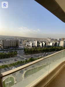 Modern 1 Bedroom Apartment With Stunning Views Image 5