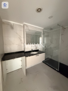 Modern 2BR Apartment with Balcony Resim 5