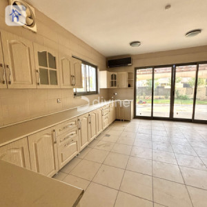 Spacious Corner House in Erbil Resim 4