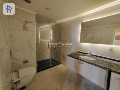 شوقەیەکی ئارام بۆ یەک ژووری نوستن لەگەڵ دیمەنێکی جوان وێنە 5