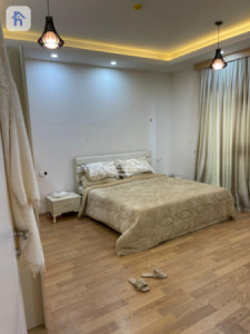 Elegant Apartment with 2 Bedrooms image 5
