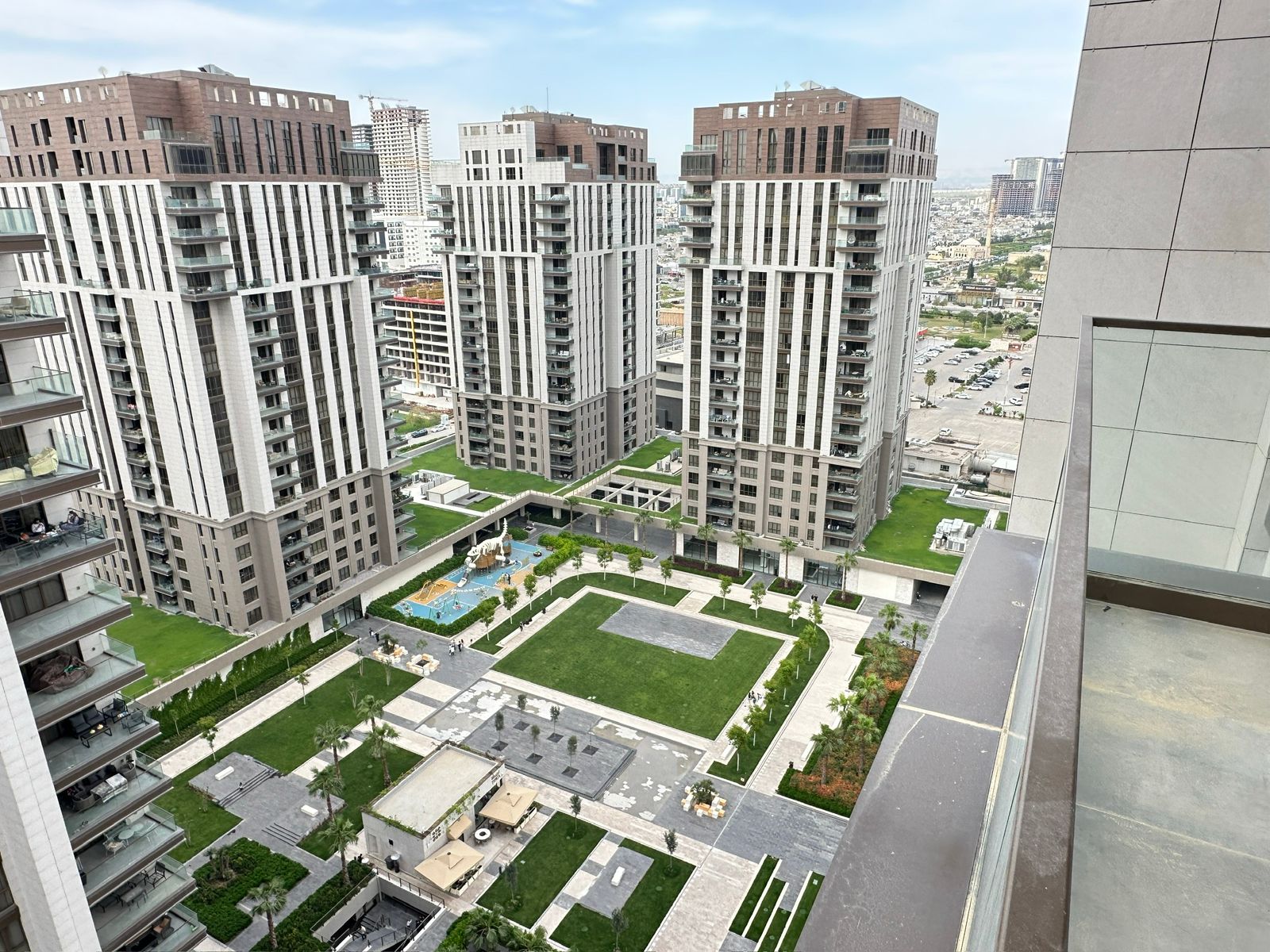 Spacious 2BR Apartment with Great View Resim 17