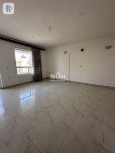 Spacious Commercial Property in Bakhtyari image 9