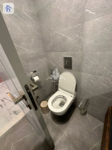 Luxurious Apartment in Prime Location Image 27