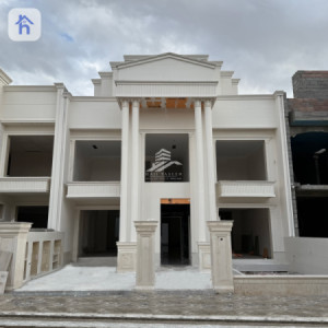 Spacious Family Home in Hiwa City image 1