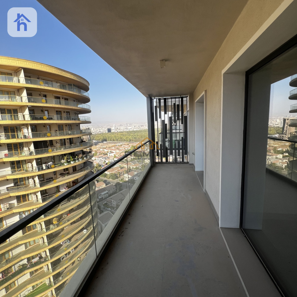 Modern One Bedroom Apartment — 2