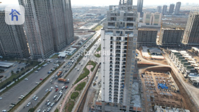 شوقەیەکی فراوانی ٣ ژووری نوستن بە دیمەنێکی جوانەوە image 1