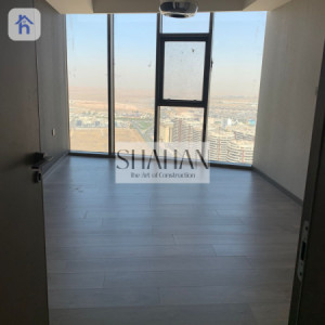 Spacious Apartment Image 4