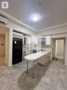 One Bedroom Apartment in Empire Diamond image 3