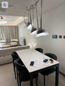 شوقەی ڕاخراو بۆ فرۆشتن وێنە 5