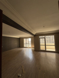 Modern Apartment image 2