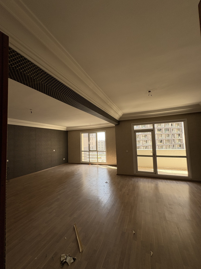 Modern Apartment Image 2
