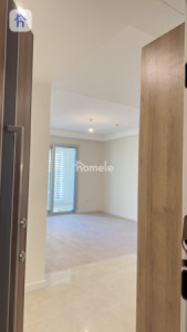 Stylish apartment in prime location image 2