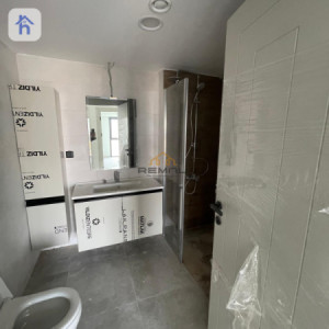Spacious Apartment in Prime Location image 8
