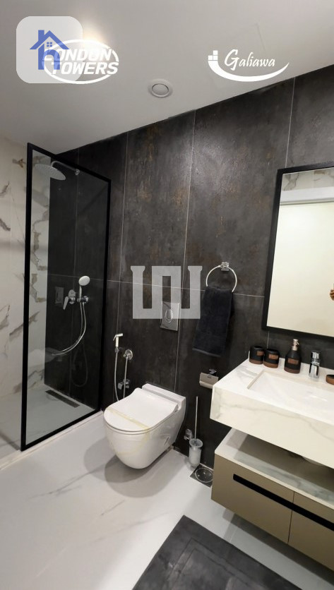 Elegant 3-Bedroom Apartment in London tower Image 7