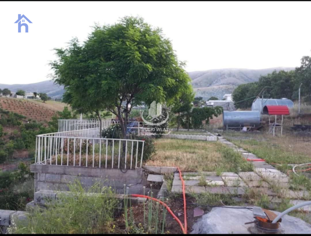 Farm (2500m²)