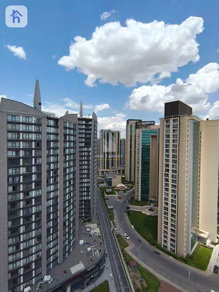 Spacious Apartment in Empire Pearl Towers Image 21