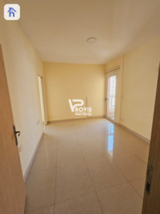 Bright and Spacious 7th Floor Apartment Image 9