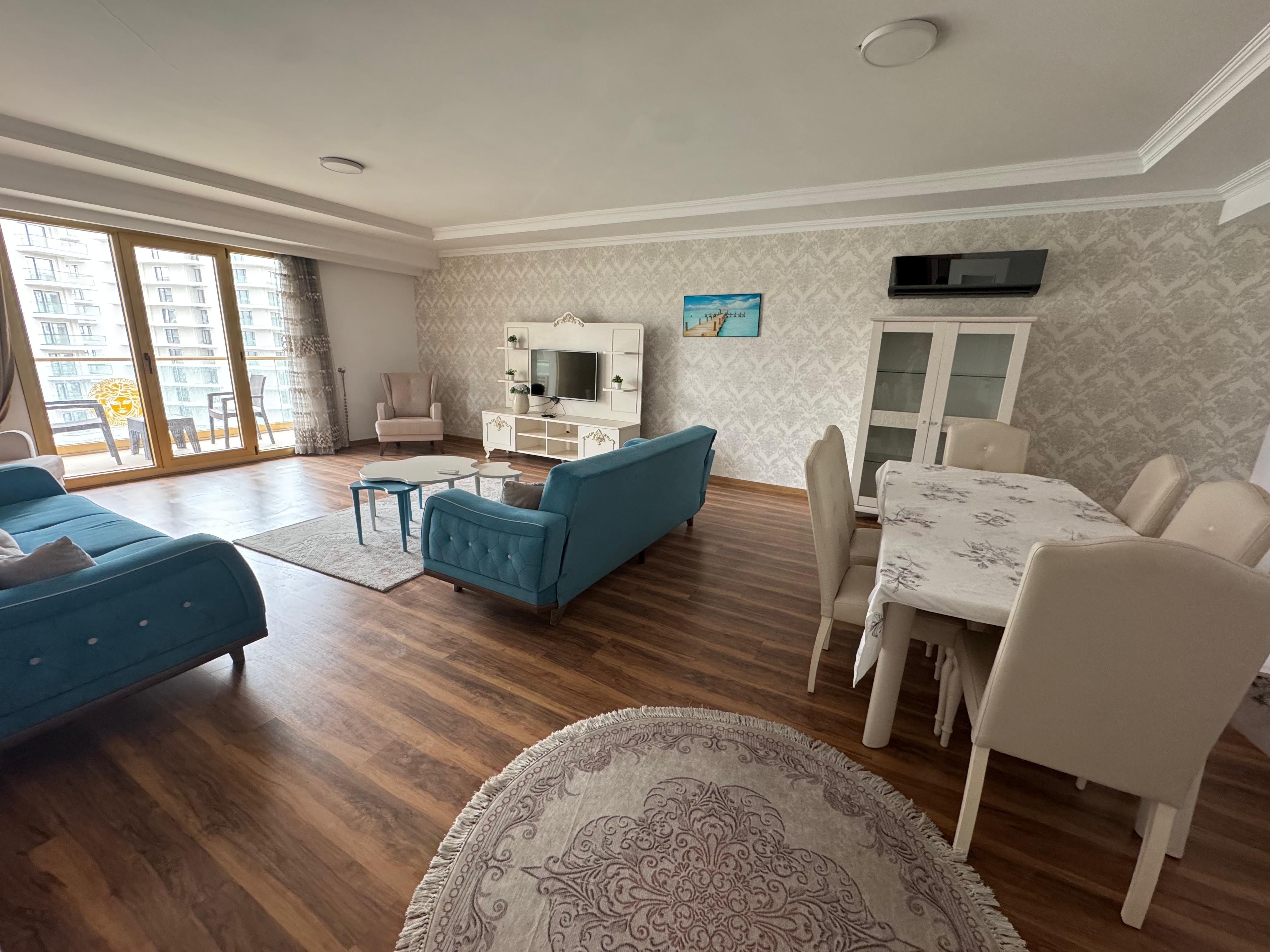Spacious Apartment with Stunning Views