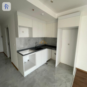 Studio Apartment image 5