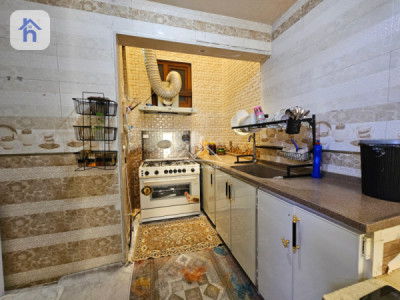 Spacious House in Erbil with 6 Bedrooms Image 5