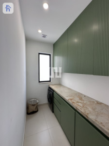 Luxury House image 12
