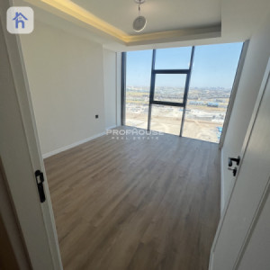 Modern One-Bedroom Apartment image 4