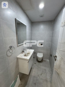 Elegant 2-Bedroom Apartment for Rent Image 8