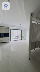 شقة حديثة في برج رامي image 1