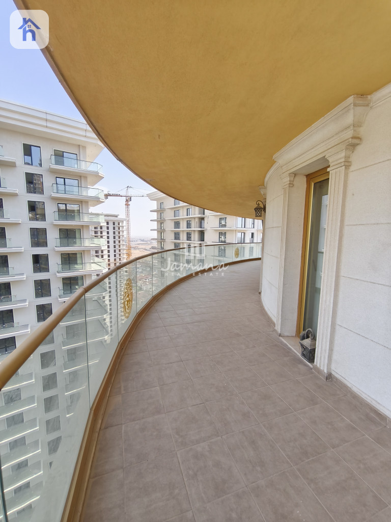 Spacious Apartment in RoyaTower