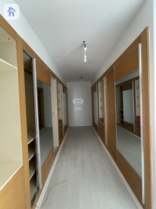Bright 2-Bedroom Apartment for Rent Image 7